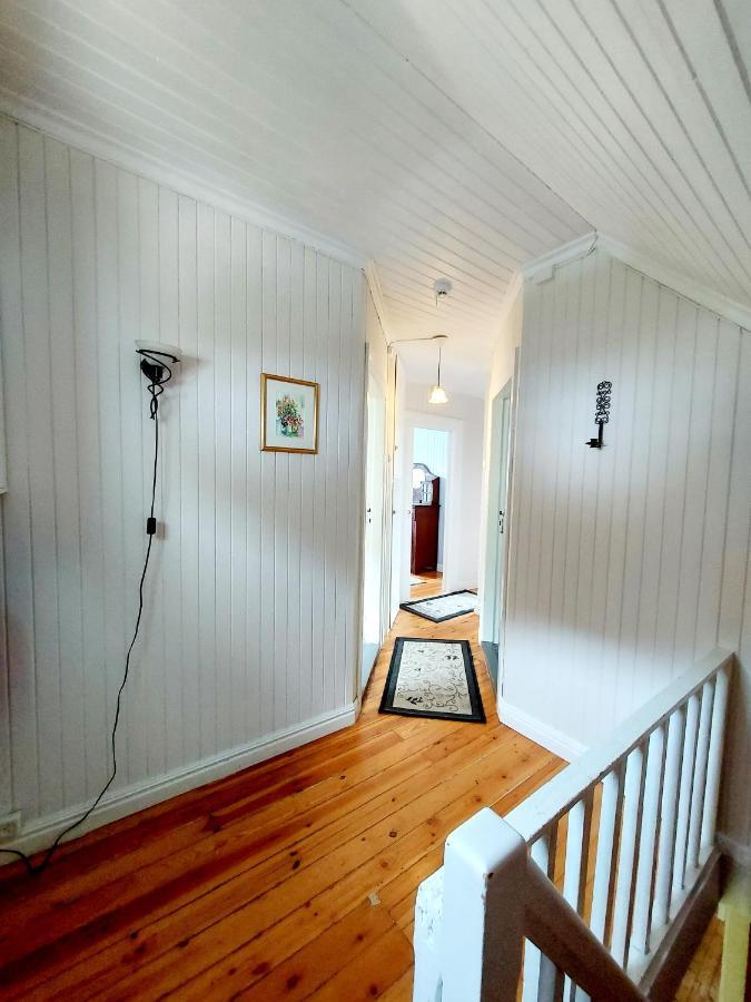 Solrik Beliggenhet I Lofotens Storste Fiskevaer Villa Ballstad Exterior foto