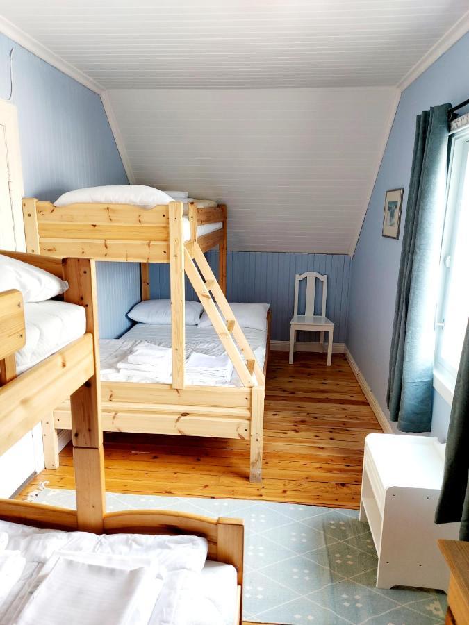 Solrik Beliggenhet I Lofotens Storste Fiskevaer Villa Ballstad Exterior foto
